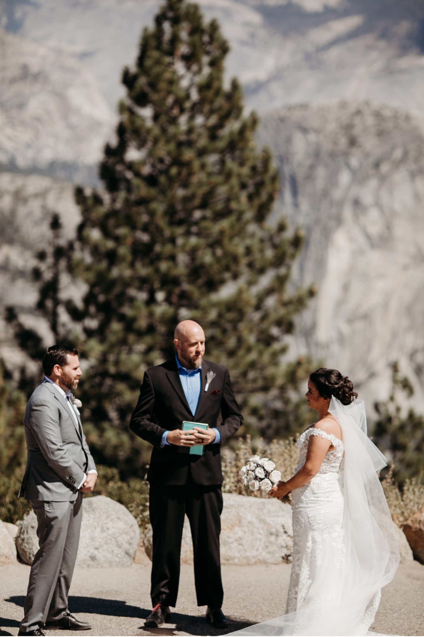 Bride and groom get married at Glacier Point in Yosemite National Park